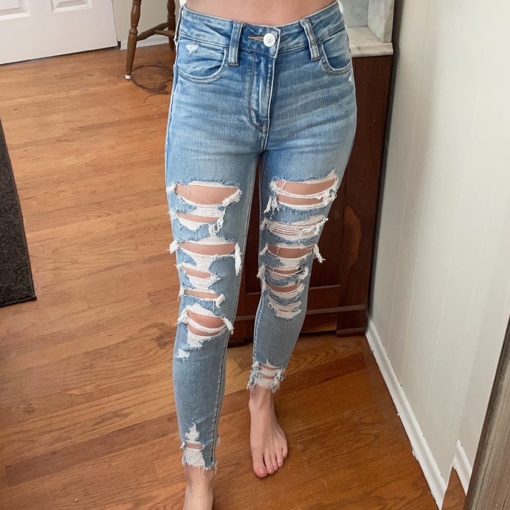 American Eagle High Rise Distressed Jegging Jeans